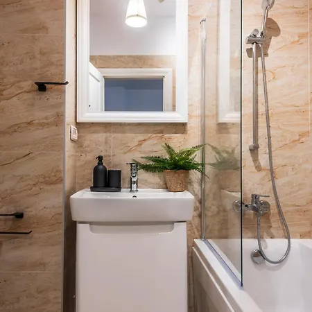 Διαμέρισμα 128 *